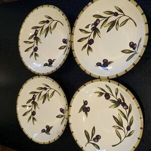 Williams Sonoma Liguria Black Olive 4 Pasta/Salad Bowls & Large Serving Bowl